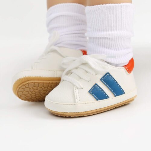 Παπουτσάκια τύπου sneakers λευκά με μπλε γραμμές - Image 4