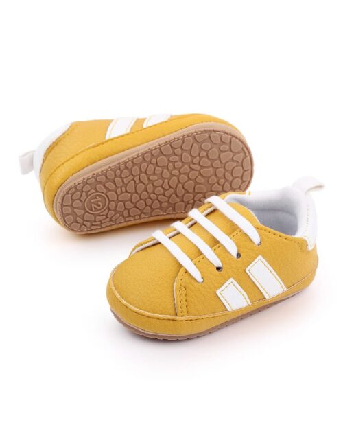 Παπουτσάκια τύπου sneakers κίτρινα με λευκές γραμμές - Image 4