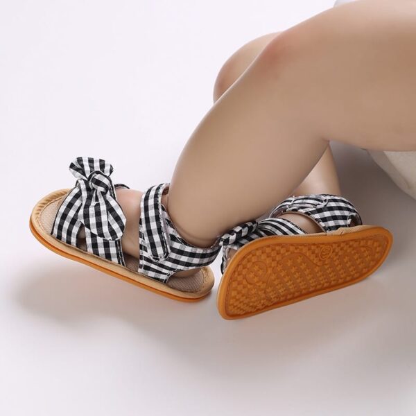 Πέδιλα αγκαλιάς μαύρο-λευκό καρό - Image 2