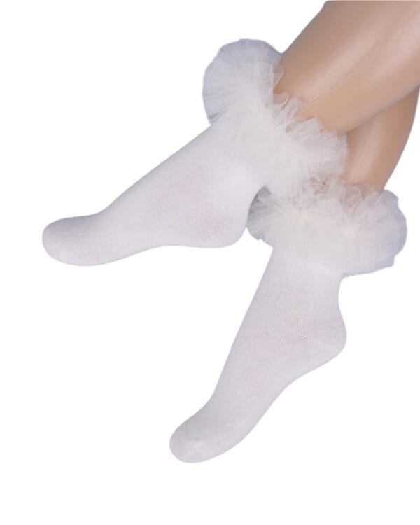 Παιδικές κάλτσες εκρού με φρου-φρου