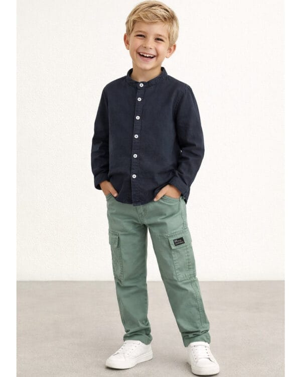 Παιδικό σετ ανθρακί-μέντα με πουκάμισο και cargo παντελόνι - Image 2