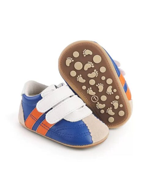 Παπουτσάκια αγκαλιάς τύπου sneakers μπλε με ρίγες - Image 2