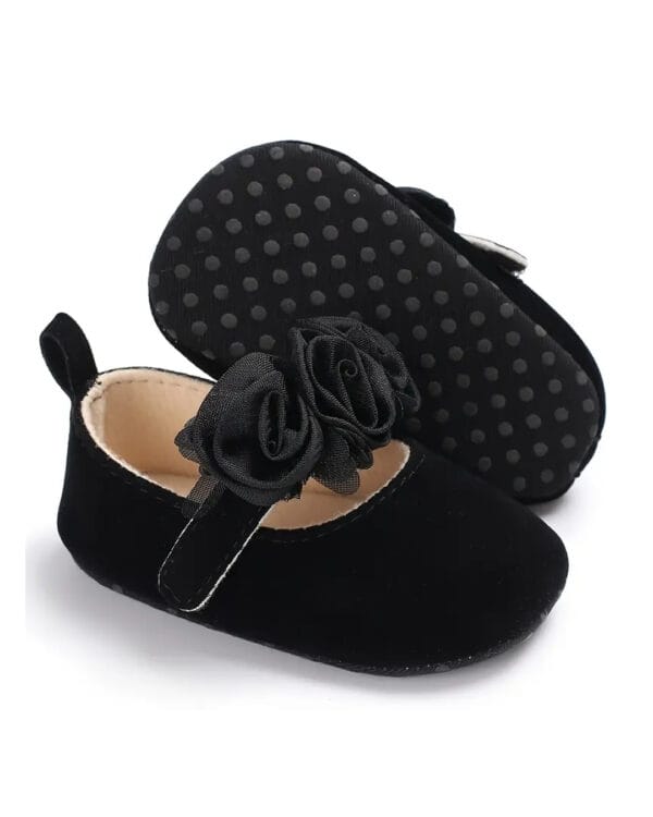 Μπαλαρίνες αγκαλιάς μαύρες σουέτ με λουλουδάκια - Image 2