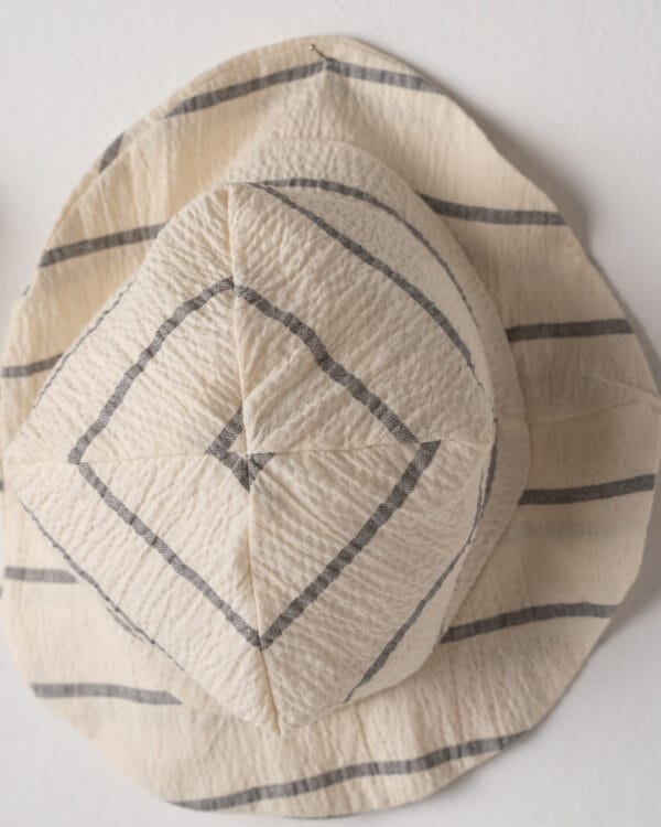 Βρεφικό σετ μπεζ λινό με πουκάμισο (3τμχ) - Image 4