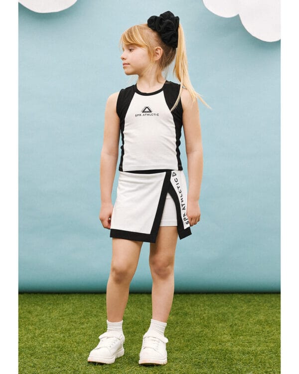 Παιδικό σετ λευκό-μαύρο με σορτς-φούστα - Image 2