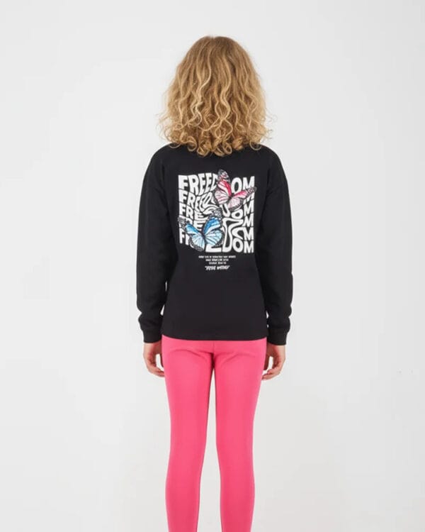 Παιδικό σετ αχνούδιαστο μαύρο-φούξια με κολάν Butterflies - Image 2