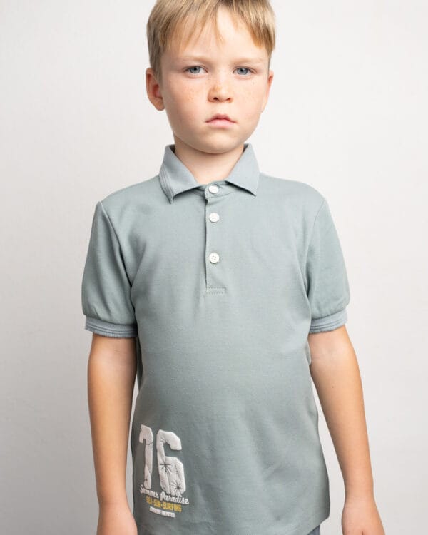 Παιδικό σετ φυστικί με βερμούδα cargo - Image 2