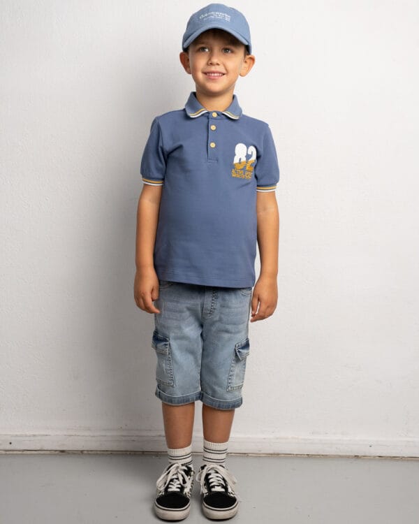 Παιδικό σετ μπλε με βερμούδα cargo - Image 2