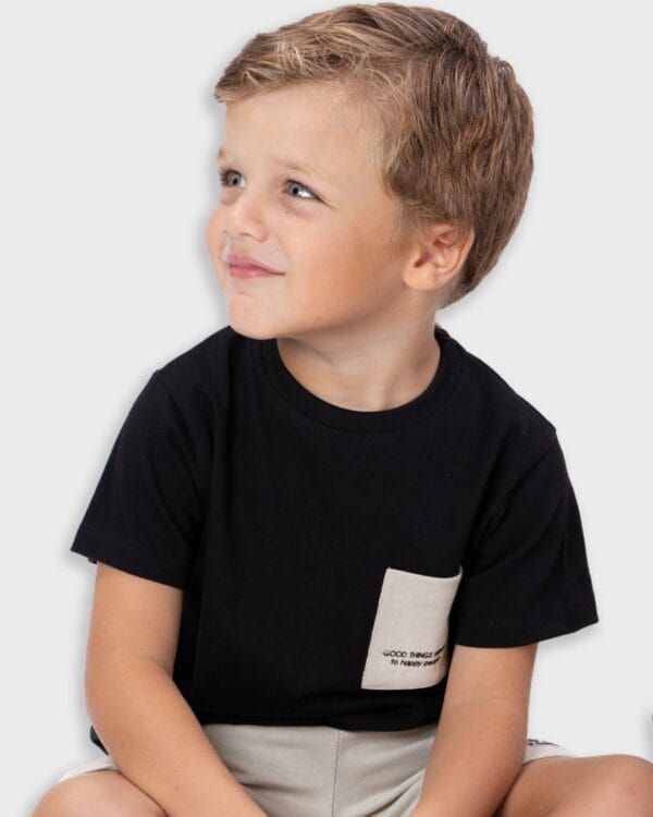 Παιδικό σετ μαύρο-μπεζ με σορτς - Image 2