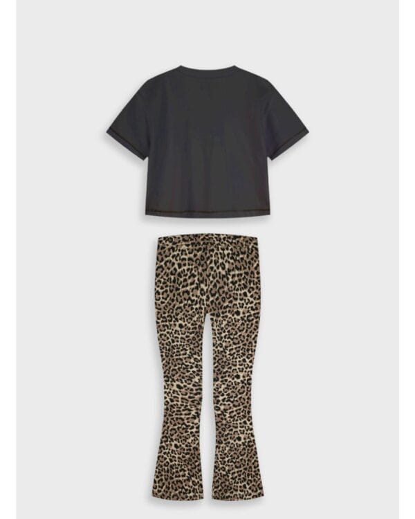 Παιδικό σετ μαύρο-λεοπάρ με κολάν καμπάνα - Image 3