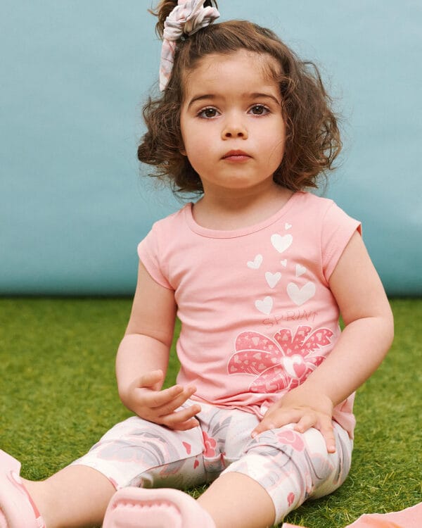 Παιδικό σετ σομόν με κολάν capri και scrunchie tropical - Image 3