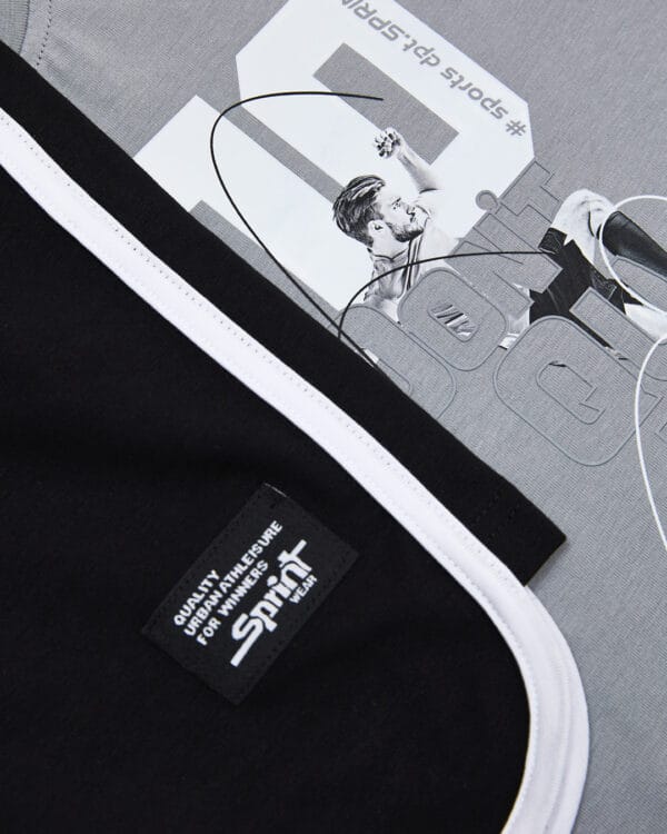 Παιδικό σετ γκρι-μαύρο με σορτς Football - Image 2