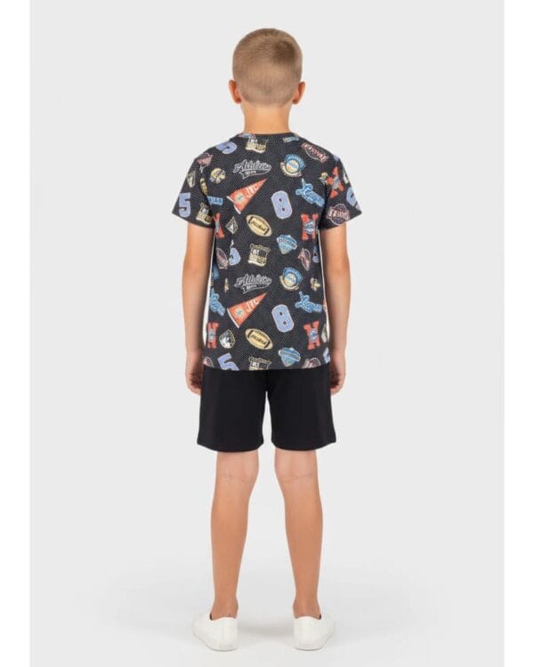 Παιδικό σετ μαύρο με σορτς Badges - Image 2
