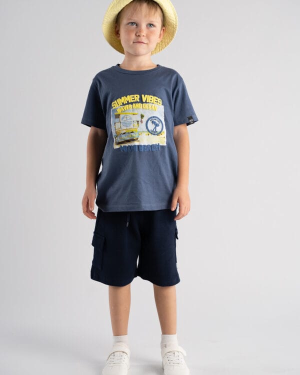 Παιδικό σετ μπλε-σκούρο μπλε με σορτς cargo - Image 2