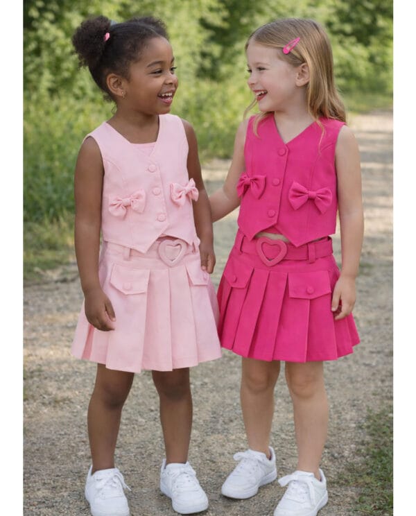 Παιδικό σετ ροζ με γιλέκο και φούστα - Image 2