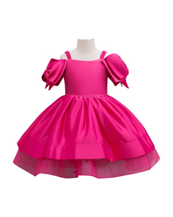Παιδικό φόρεμα φούξια σατινέ με μεγάλους φιόγκους στους ώμους