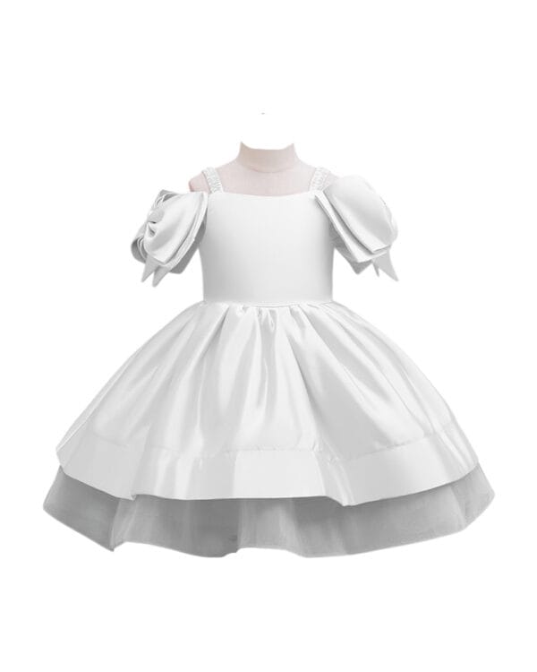 Παιδικό φόρεμα λευκό σατινέ με μεγάλους φιόγκους στους ώμους