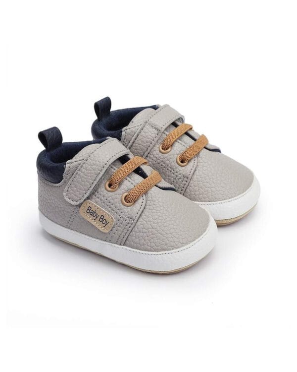 Παπουτσάκια τύπου sneakers γκρι με μπεζ λεπτομέρεια