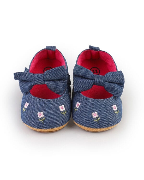 Μπαλαρίνες αγκαλιάς μπλε με κεντημένα λουλουδάκια - Image 5