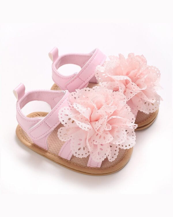 Πέδιλα αγκαλιάς ροζ με εντυπωσιακό λουλούδι