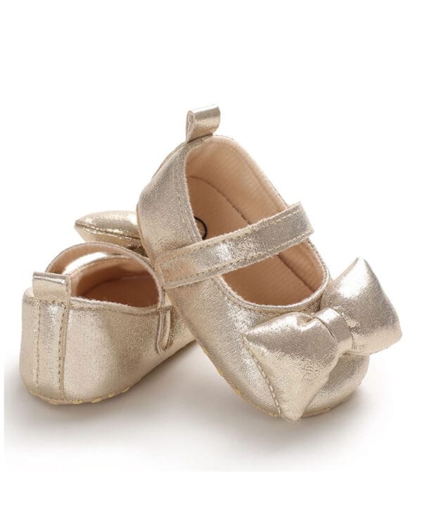 Μπαλαρίνες αγκαλιάς χρύσες μεταλιζέ με φουσκωτό φιογκάκι - Image 3