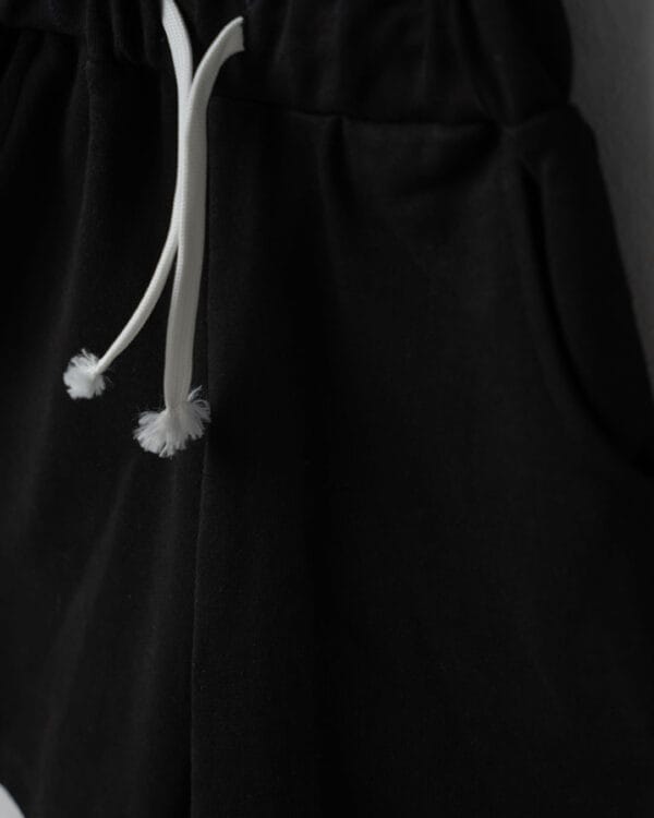 Παιδικό σετ μπλε-μαύρο με σορτς - Image 3