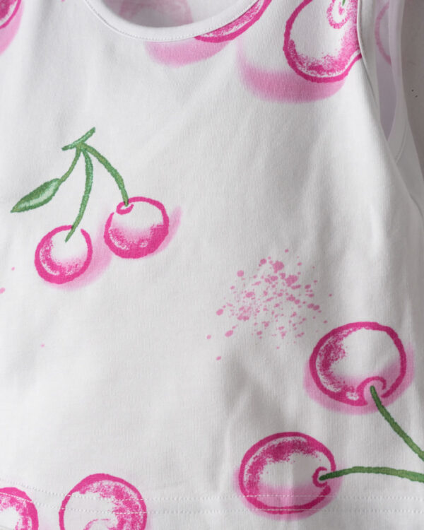 Βρεφικό σετ λευκό-φούξια με σορτς Κερασάκια - Image 2